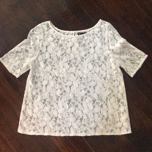 Gap size medium all lace top